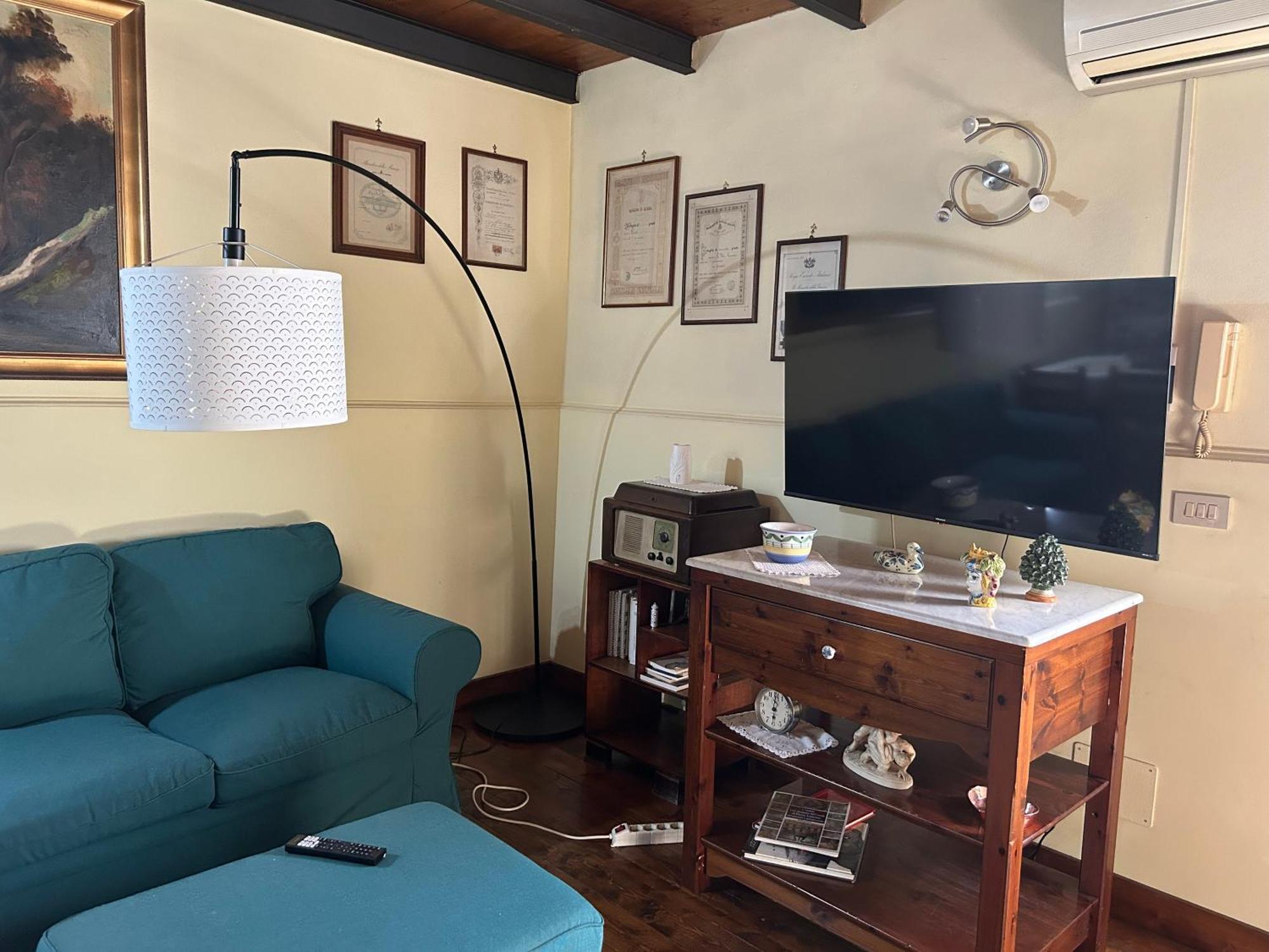 Appartamento A Casa Di Bert - Katanya Dış mekan fotoğraf